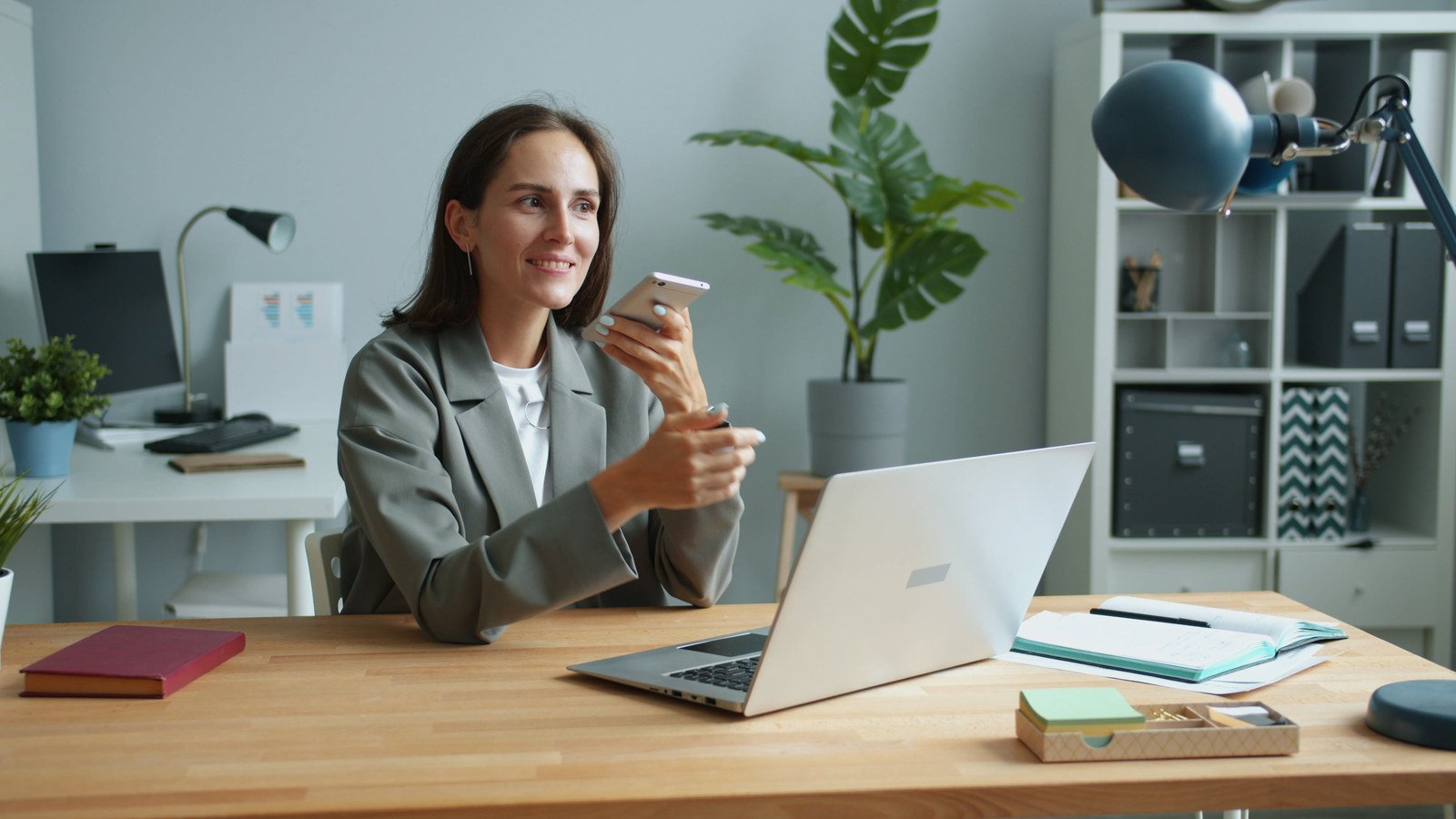 How a Professional Website Can Help UAE Businesses Generate Leads